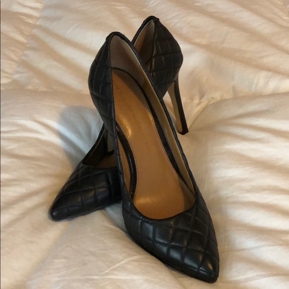 Banana Republic quilted black leather pumps